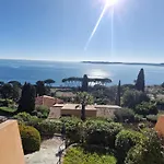 Appartamento 3 Pièces Avec Wifi Et Piscine, Vue Sur à - Fr-1-780-91 Sainte-Maxime