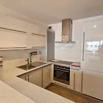 3 Pièces Avec Wifi Et Piscine, Vue Sur à - Fr-1-780-91 *