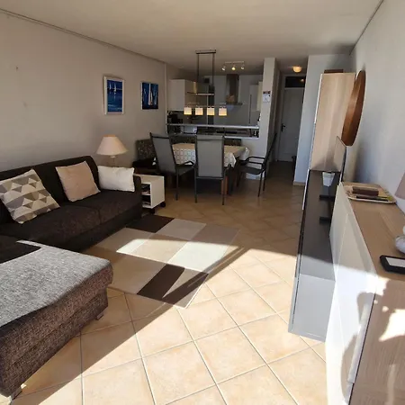Apartment 3 Pieces Avec Wifi Et Piscine, Vue Sur A - Fr-1-780-91